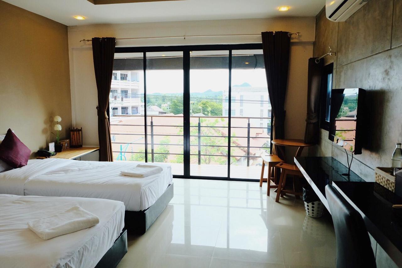 Hotel Royal Nine Kanchanaburi Esterno foto