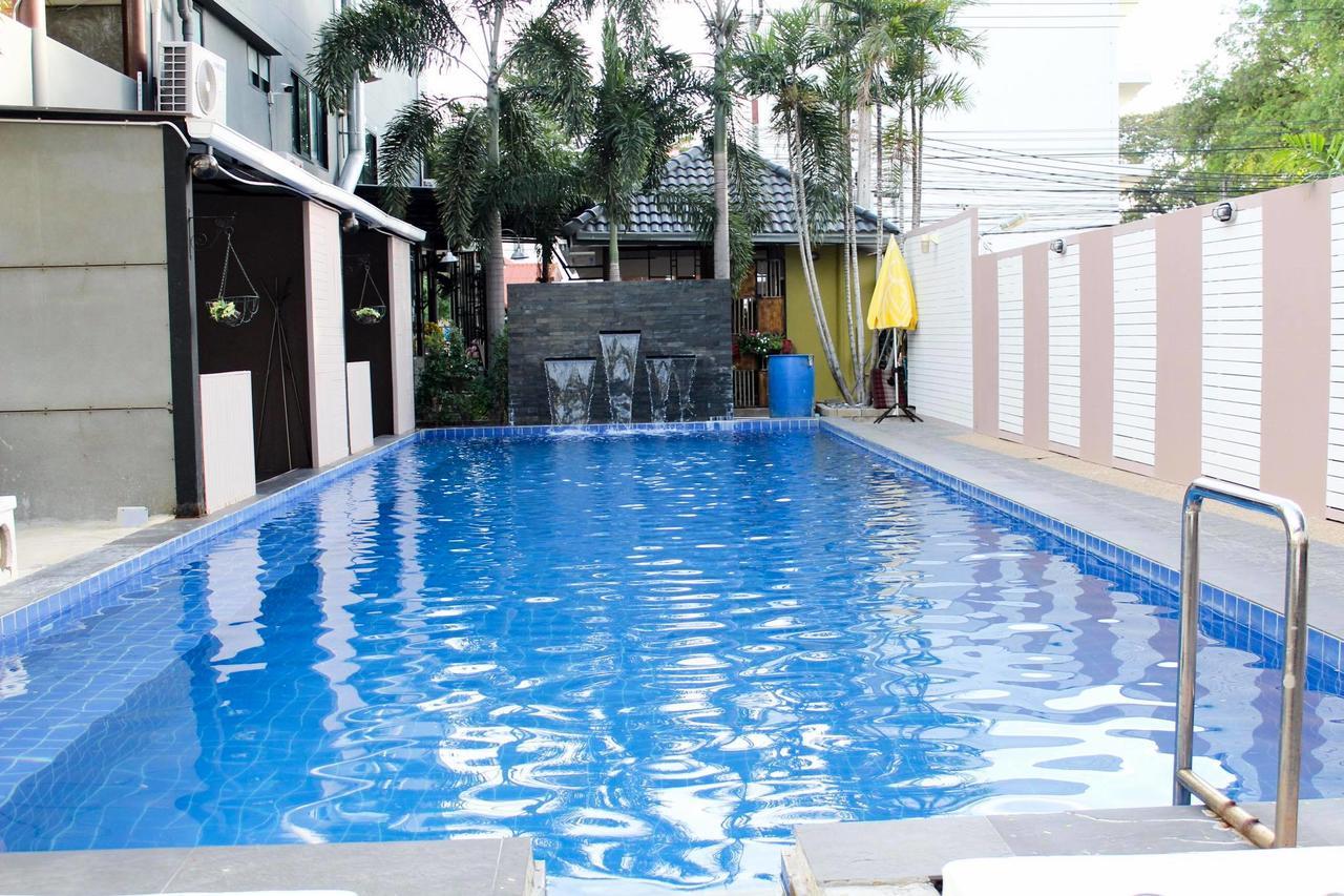 Hotel Royal Nine Kanchanaburi Esterno foto