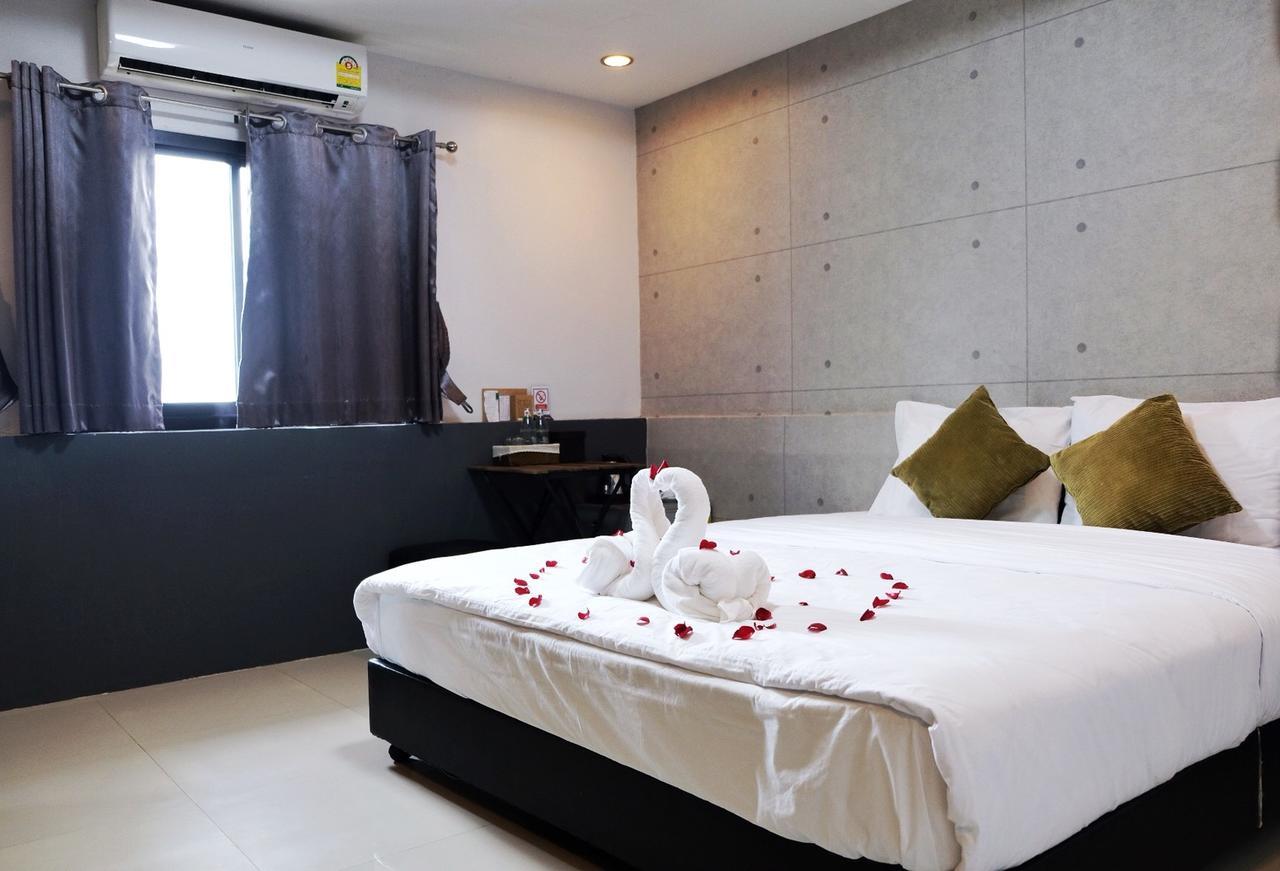 Hotel Royal Nine Kanchanaburi Esterno foto