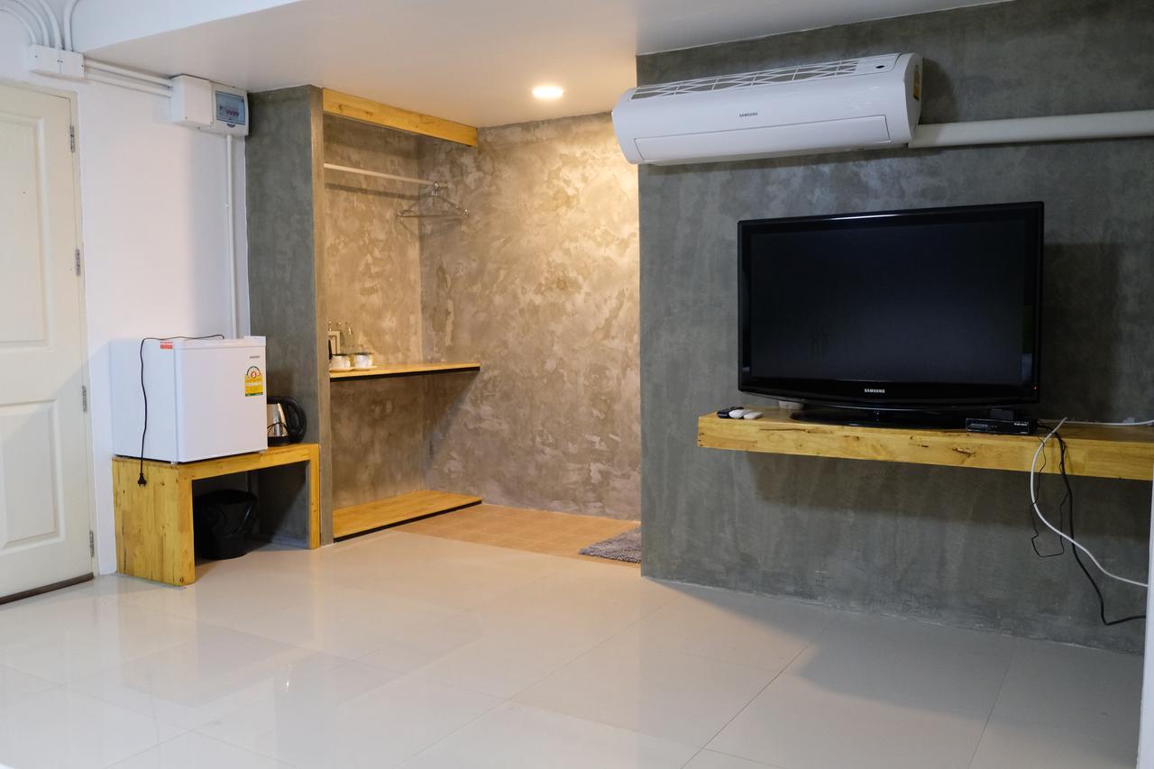 Hotel Royal Nine Kanchanaburi Esterno foto